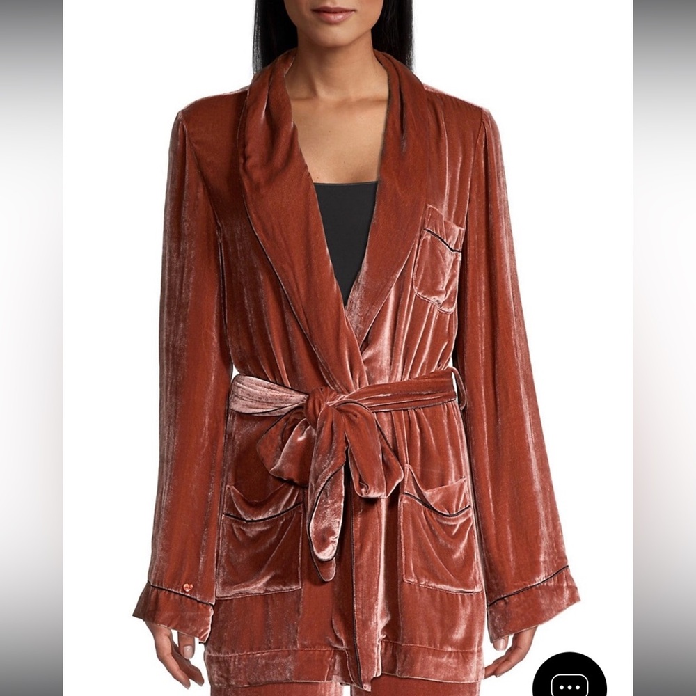 Bon vivant Velvet Robe in Warm Rust - Picture 6 of 10